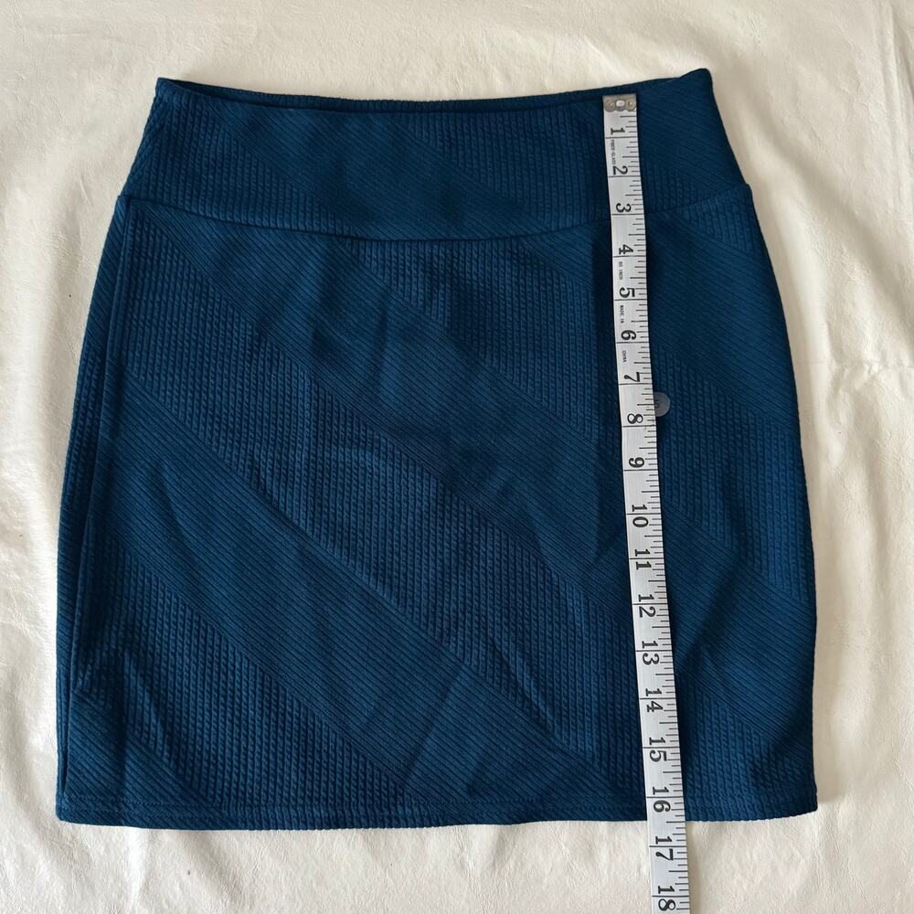 New American Eagle Outfitters Textured Mini Skirt in Dark Blue Size S - Picture 6 of 6